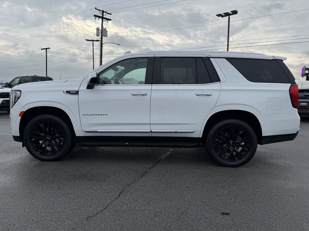 2023 GMC Yukon SLT