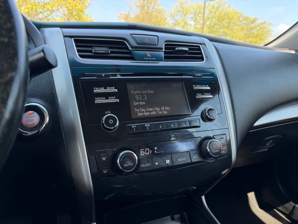2015 Nissan Altima 2.5 SV *LOW MILES