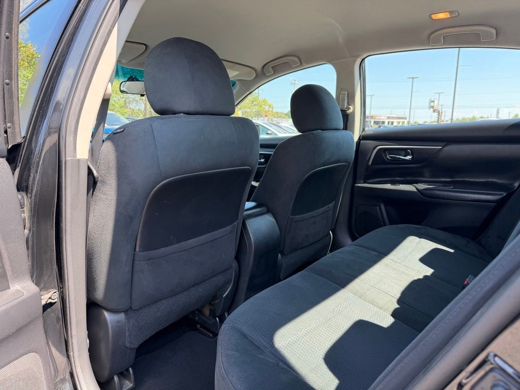 2015 Nissan Altima 2.5 SV *LOW MILES