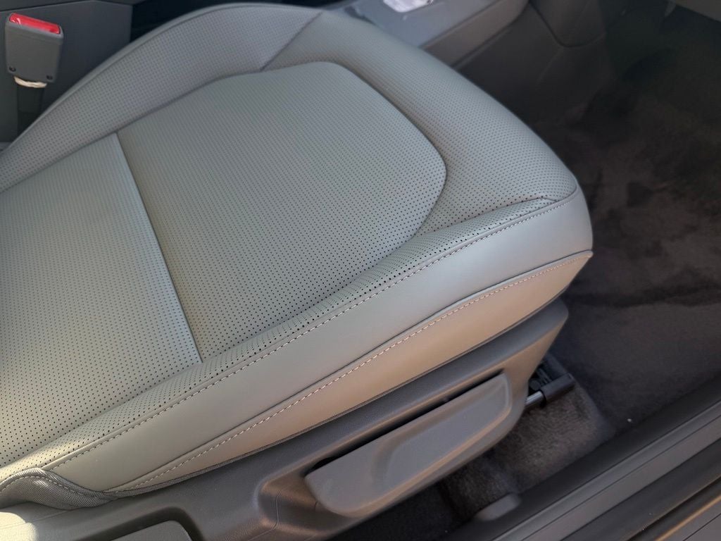 2027 Kia EV3 Base