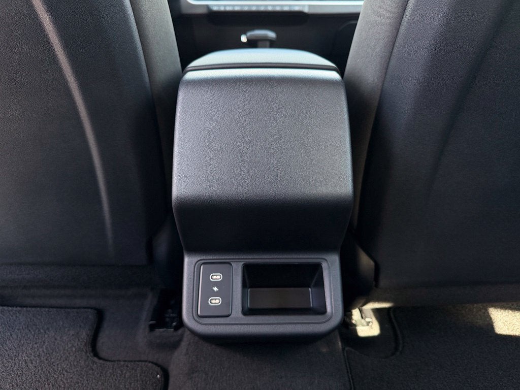 2027 Kia K4 LXS