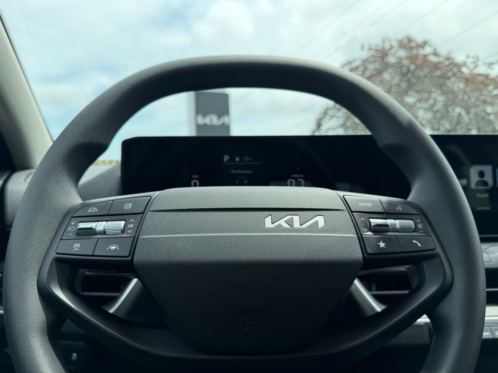 2026 Kia K4 LX