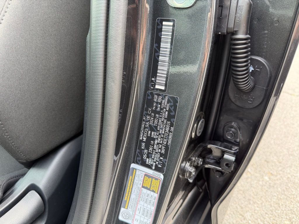 2026 Kia K4 LXS