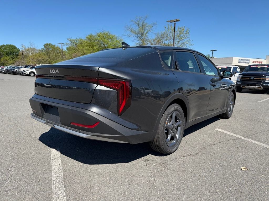 2026 Kia K4 LXS