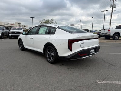 2026 Kia K4 LXS