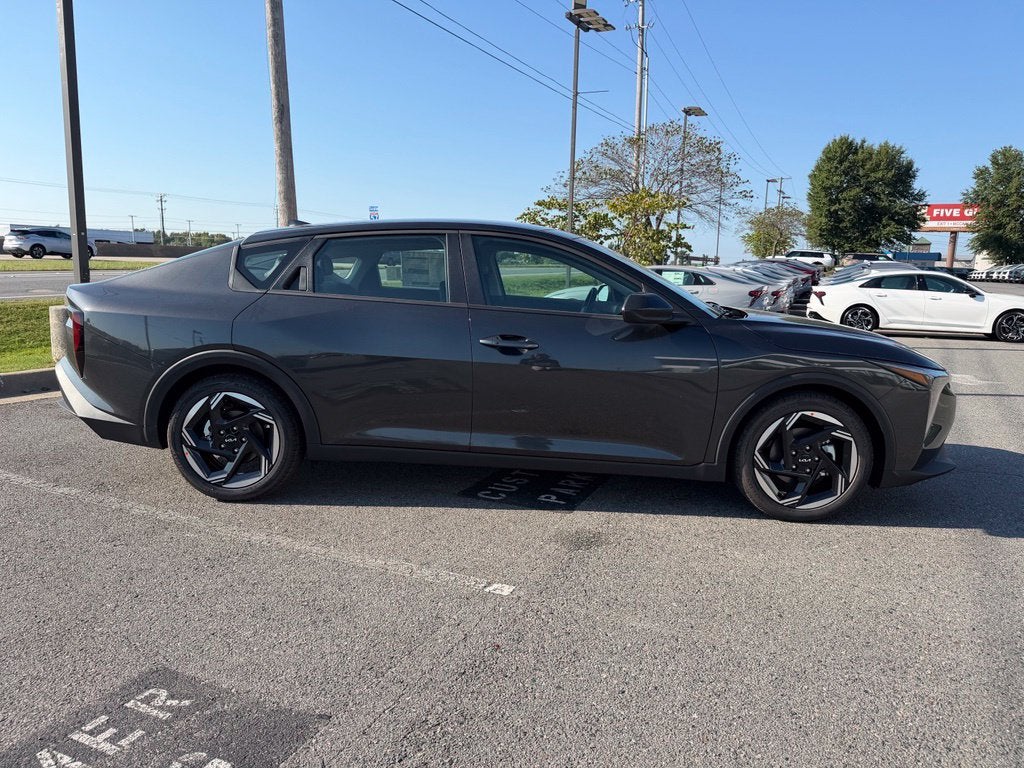 2026 Kia K4 EX