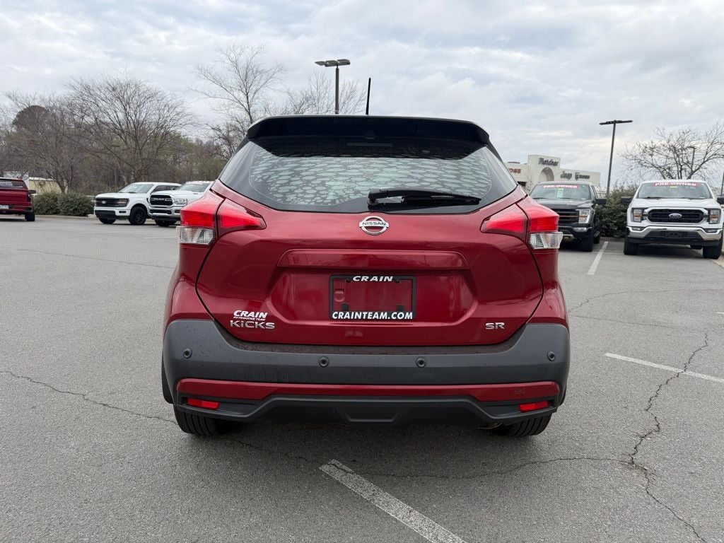 2020 Nissan Kicks SR