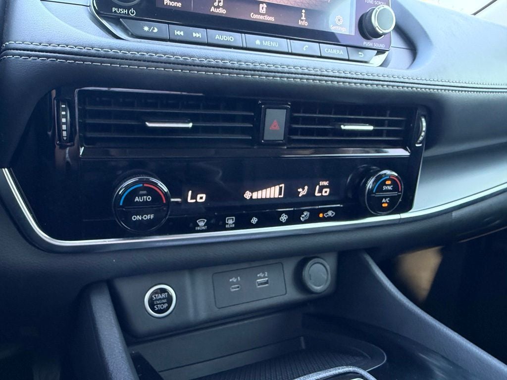2023 Nissan Rogue SV *Clean Carfax, One-Owner
