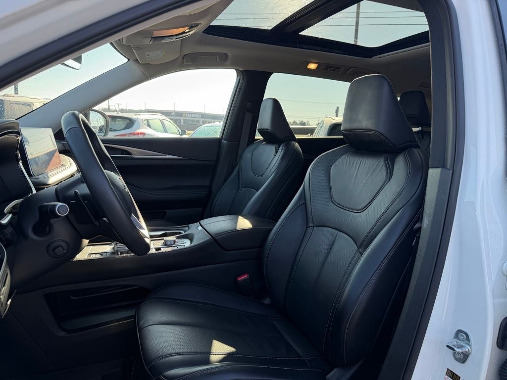 2024 INFINITI QX60 LUXE