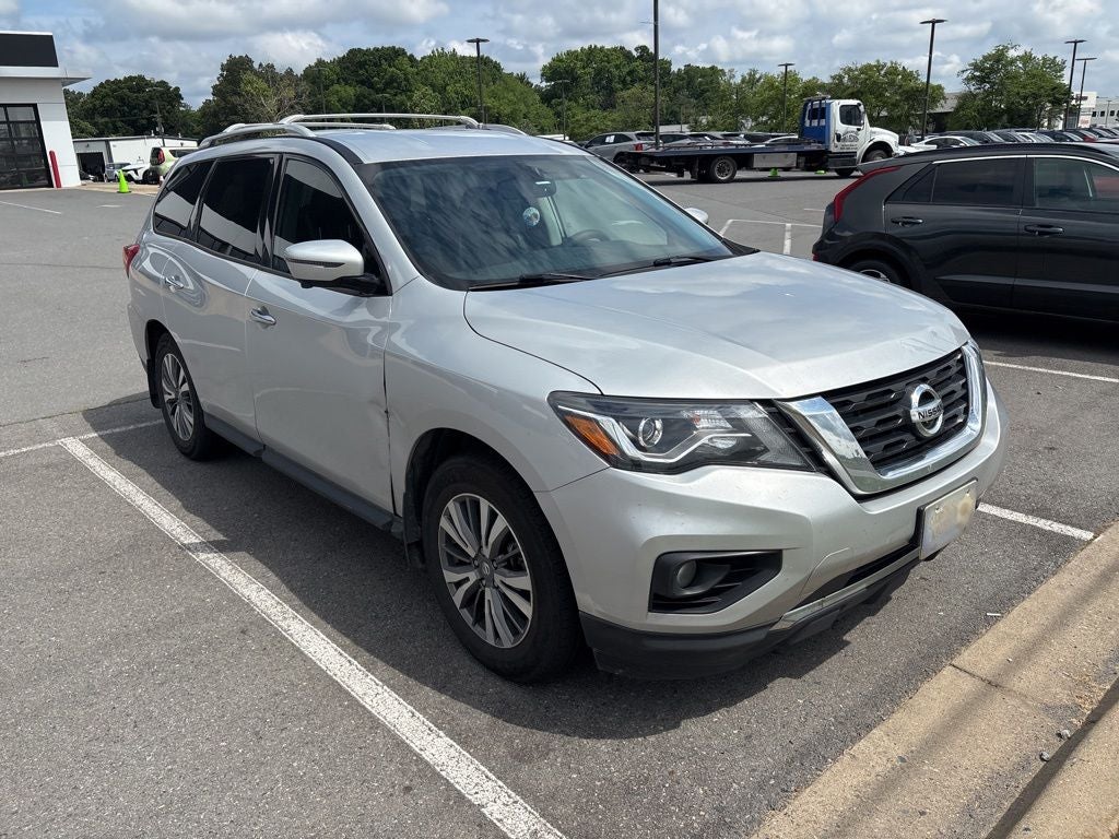 2020 Nissan Pathfinder SL