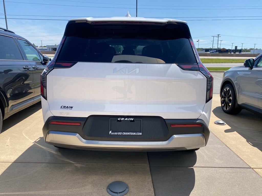 2026 Kia EV9 Light Long Range