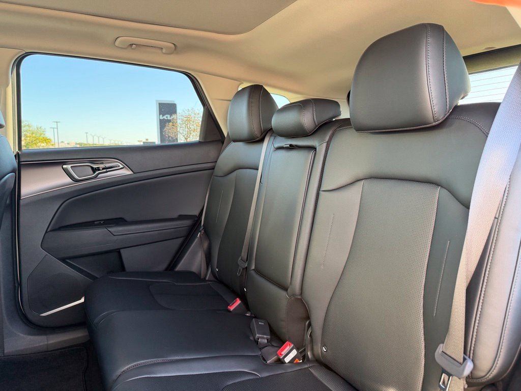 2027 Kia Sportage EX