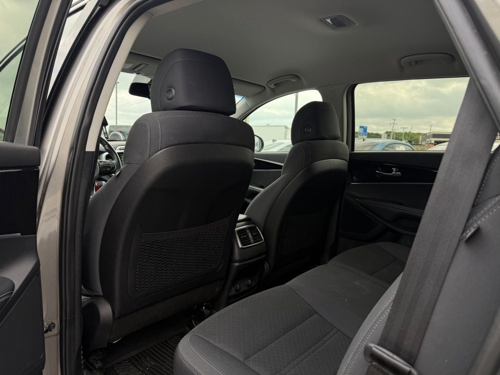 2017 Kia Sorento LX