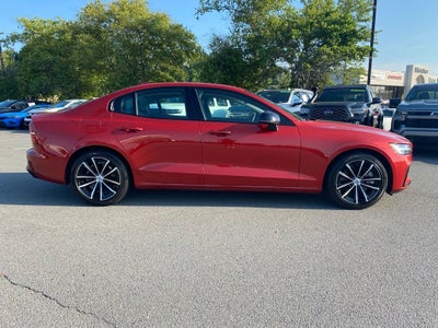 2023 Volvo S60 Recharge Plug-In Hybrid T8 Plus Dark Theme