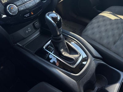 2022 Nissan Rogue Sport SV