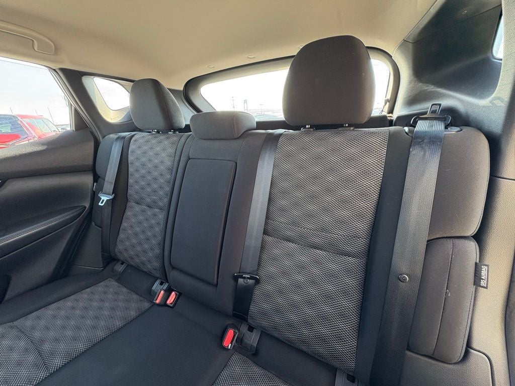 2022 Nissan Rogue Sport SV