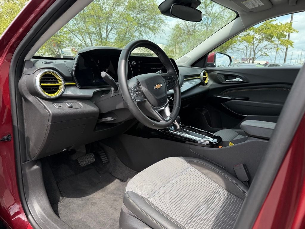 2024 Chevrolet Trax LT *Clean Carfax/One-Owner