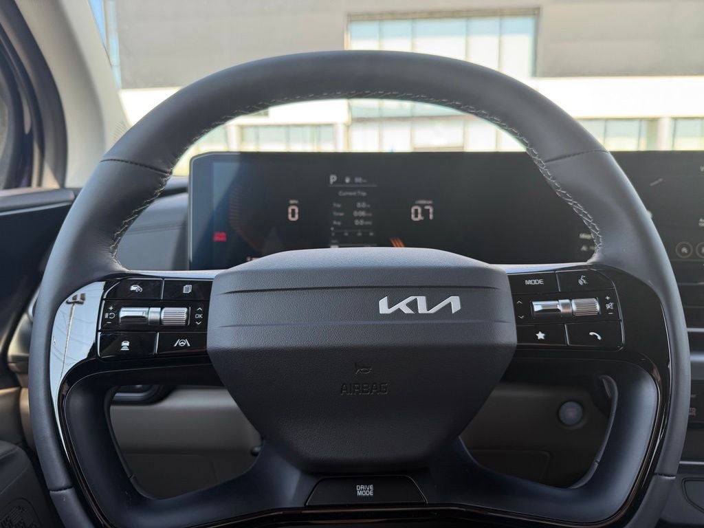 2027 Kia Carnival LXS