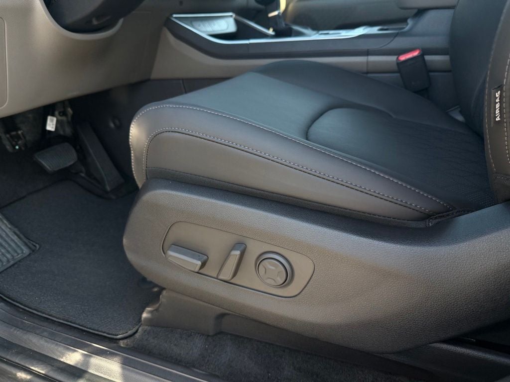 2027 Kia Carnival LXS