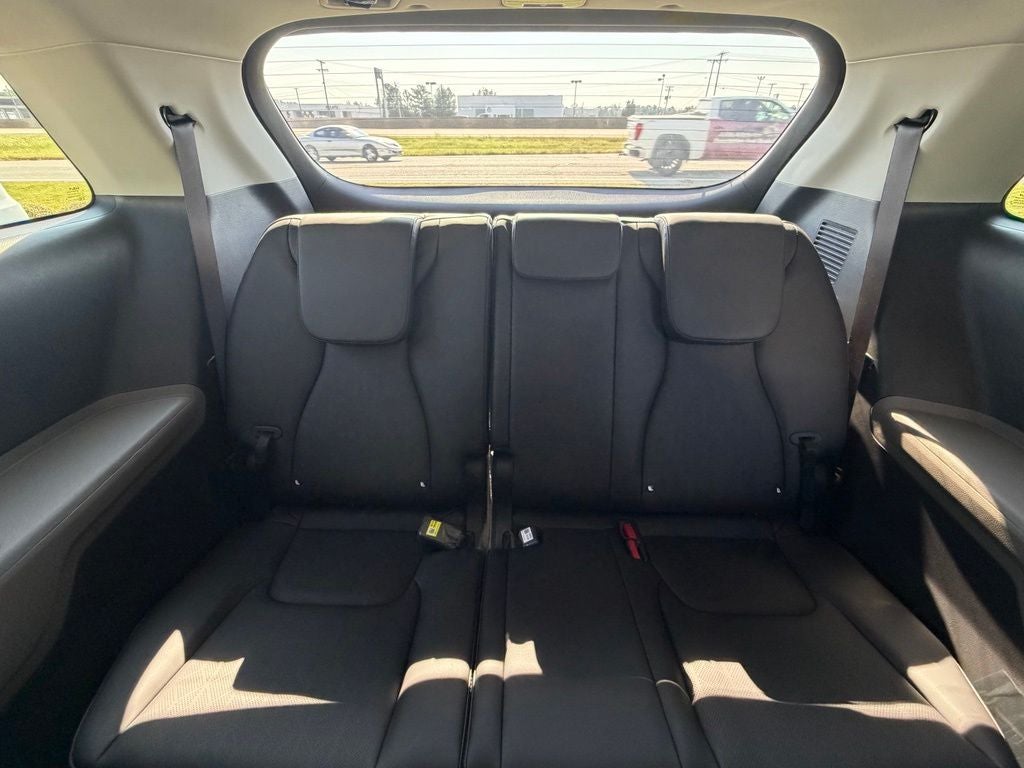 2027 Kia Carnival LXS