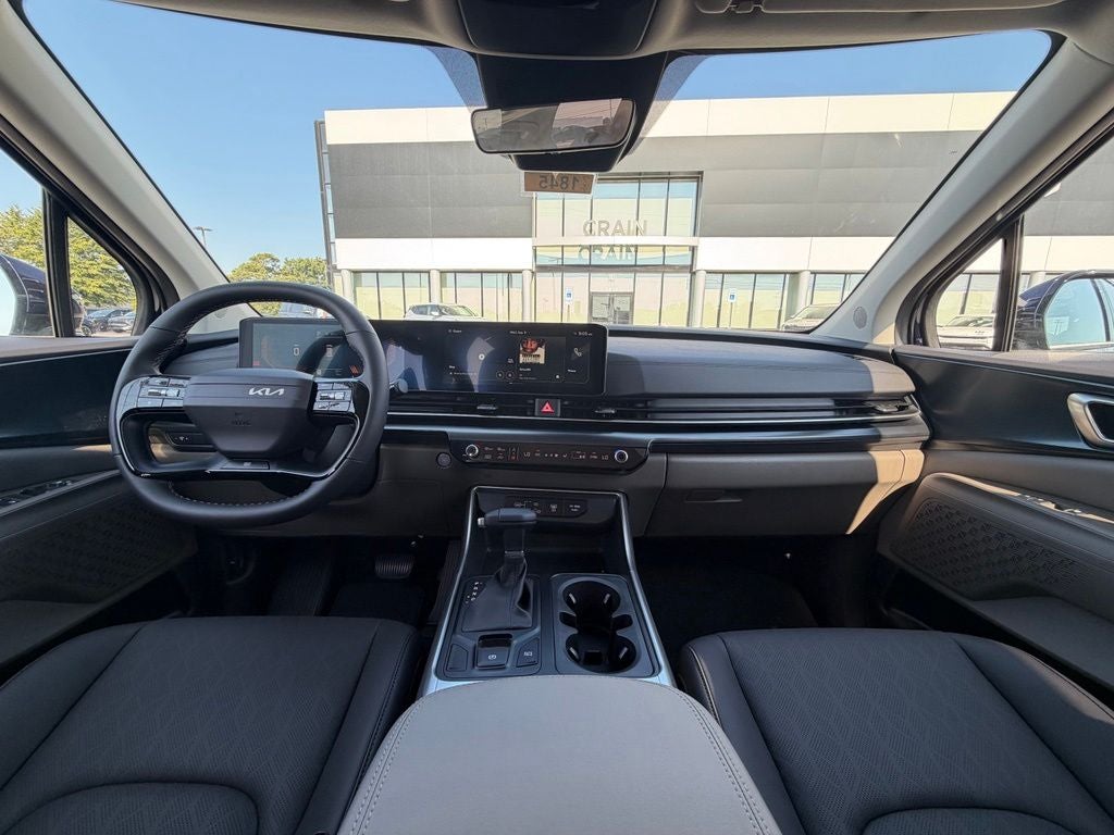 2027 Kia Carnival LXS