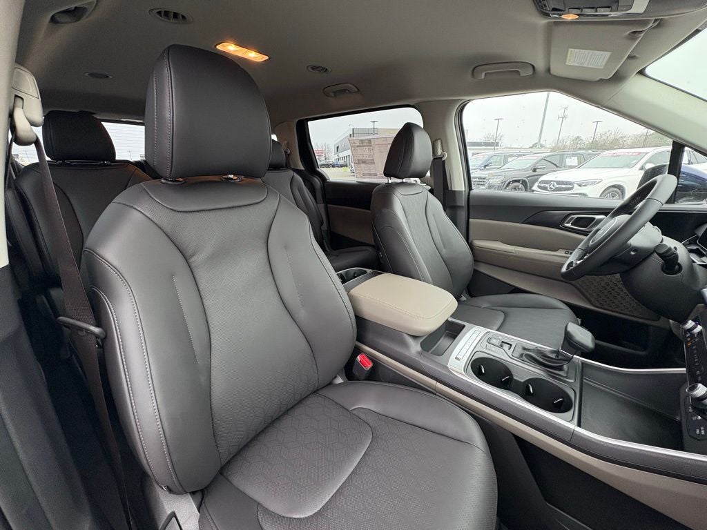 2026 Kia Carnival LXS