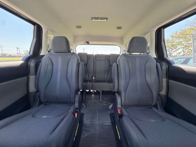 2027 Kia Carnival LX