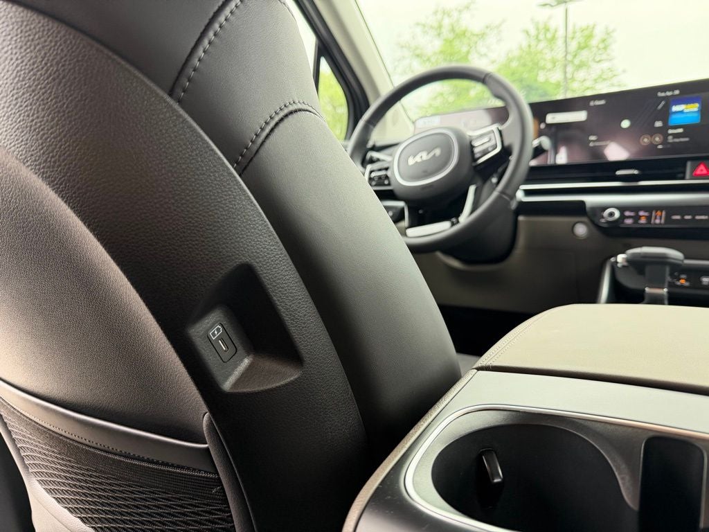 2026 Kia Carnival LXS