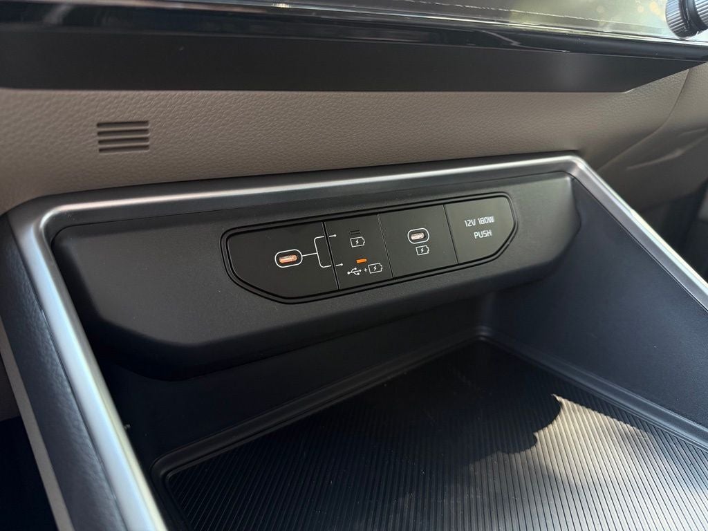 2027 Kia Carnival LXS
