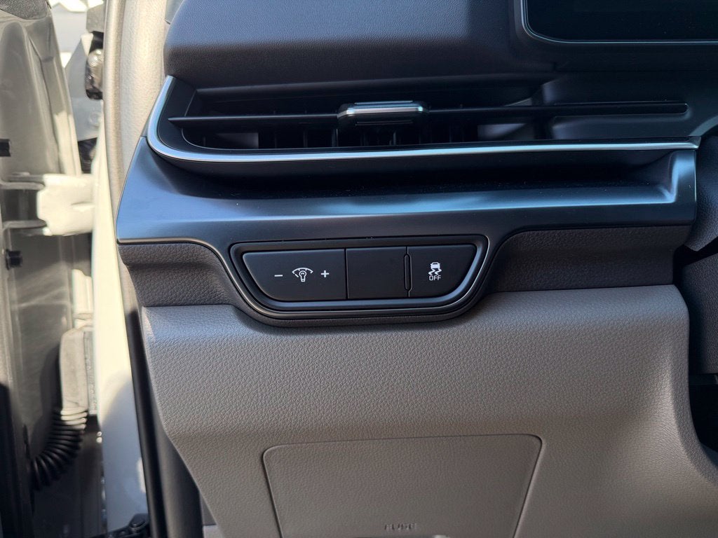 2027 Kia Carnival LXS