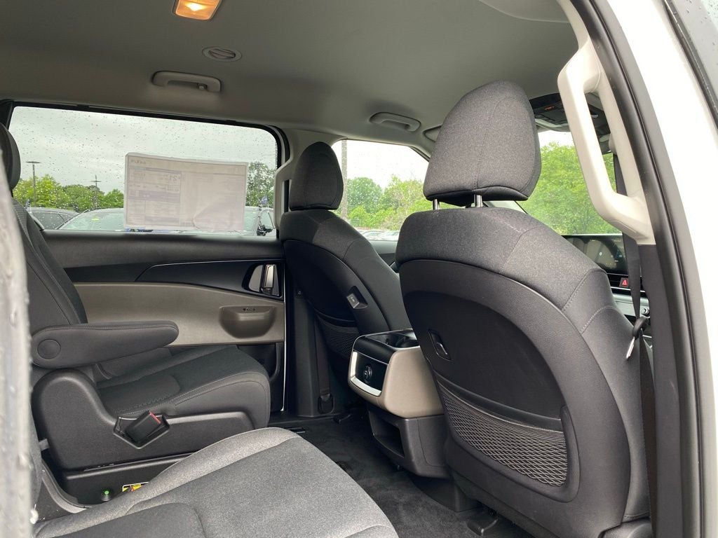 2026 Kia Carnival LX