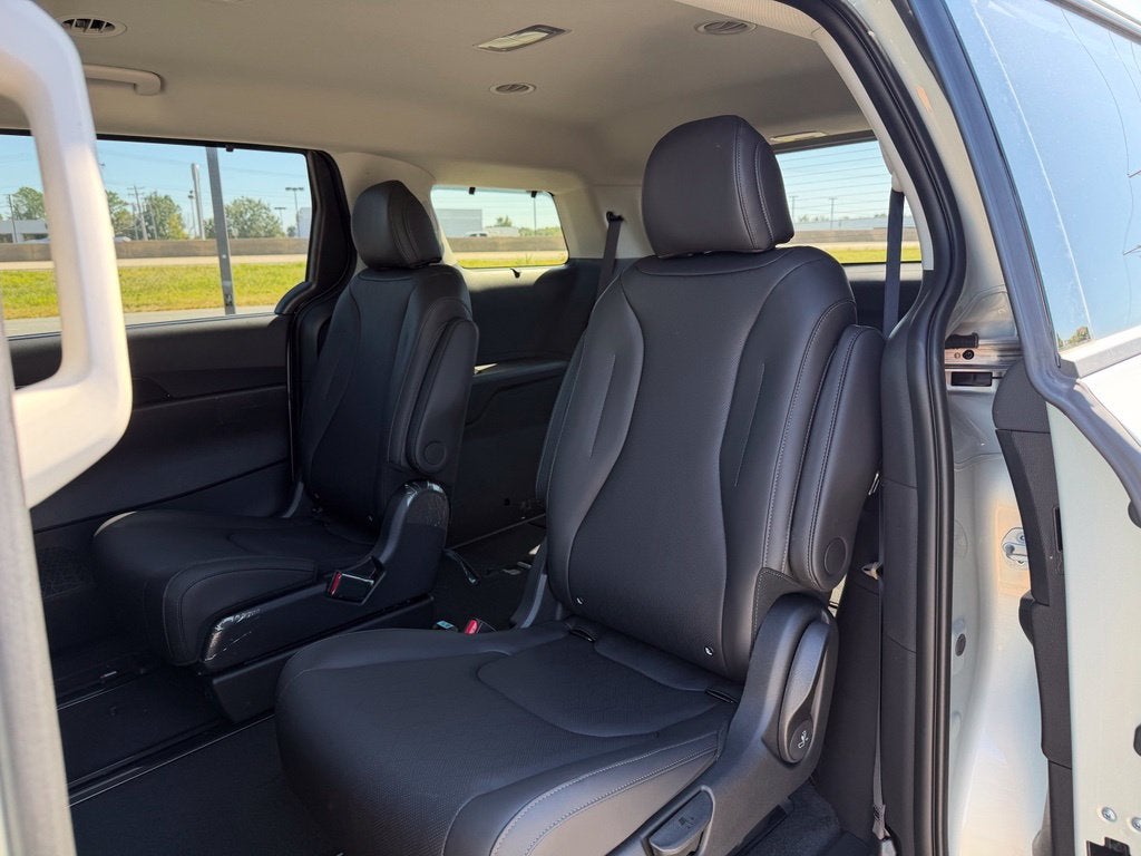 2027 Kia Carnival EX