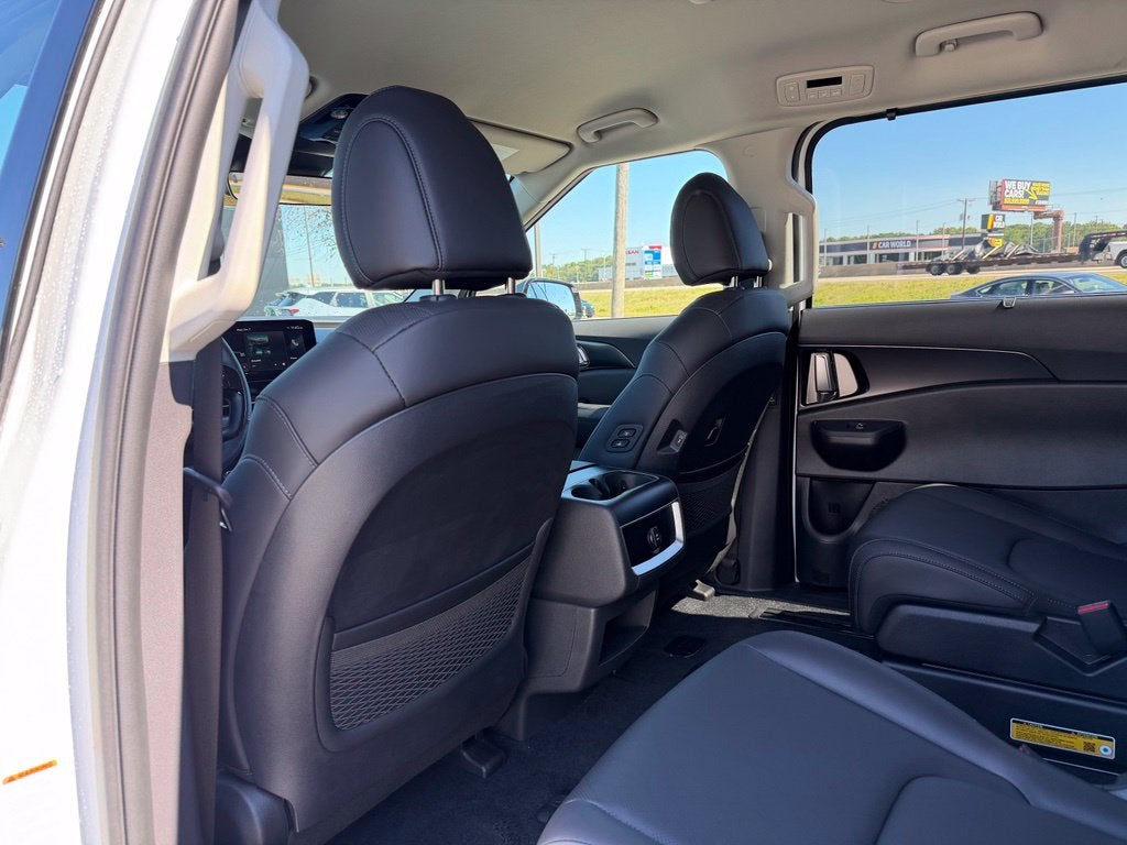 2027 Kia Carnival EX