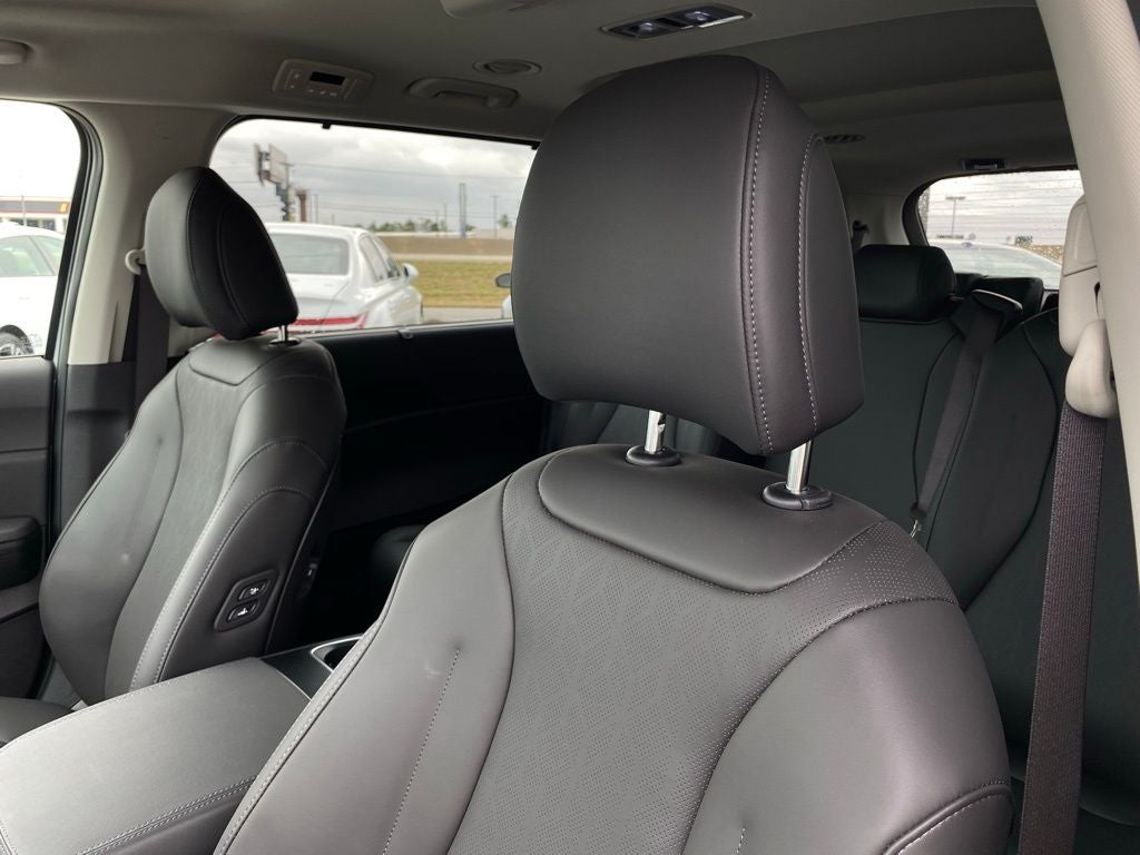 2026 Kia Carnival SX