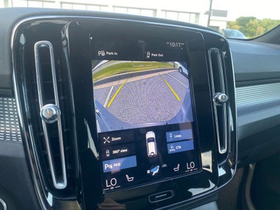 2021 Volvo XC40 R-Design *Advanced Package/Climate Package
