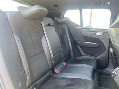 2021 Volvo XC40 R-Design *Advanced Package/Climate Package