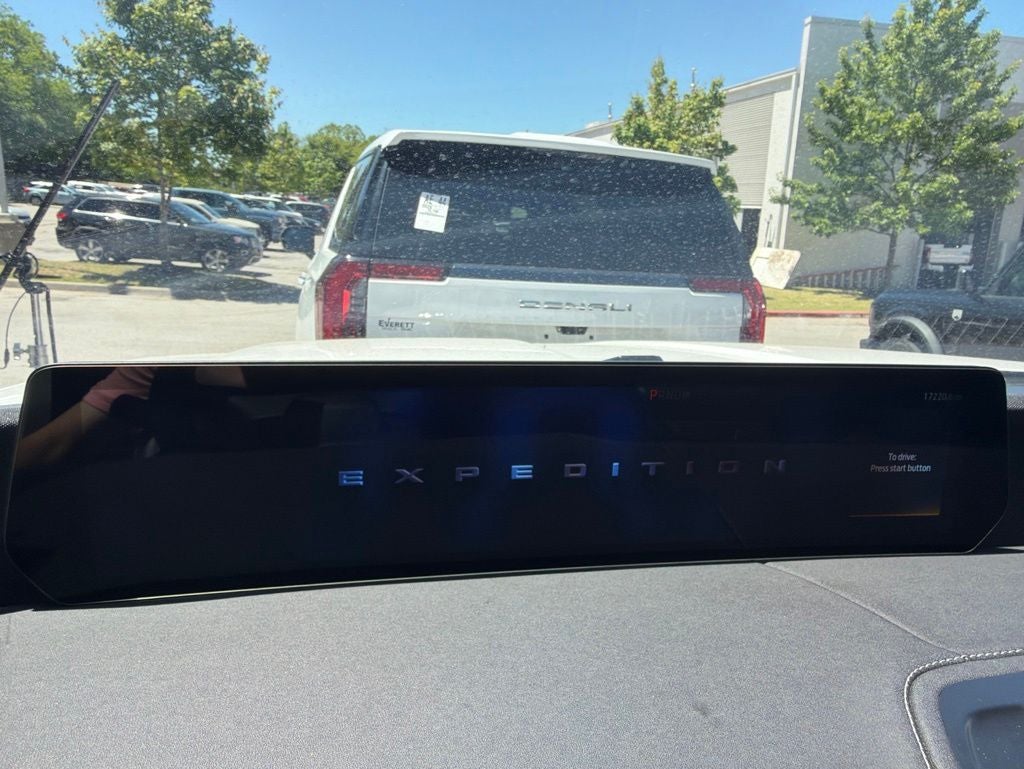 2025 Ford Expedition Max Platinum 1 OWNER CARFAX 24" DISPLAY