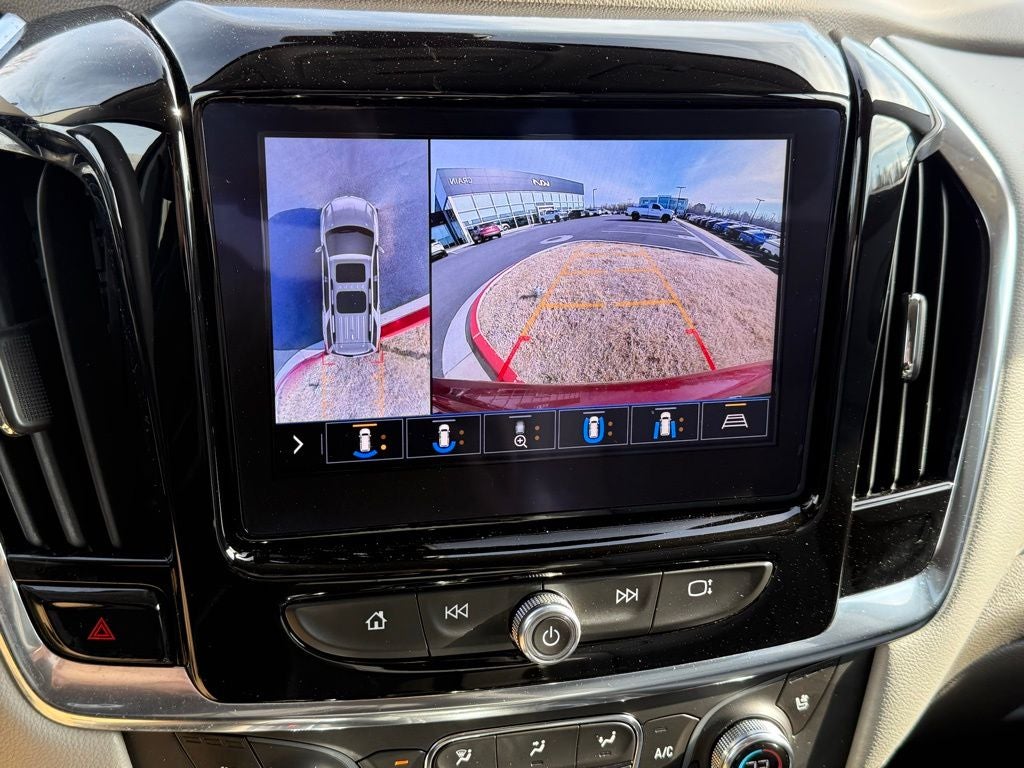 2021 Chevrolet Traverse Premier