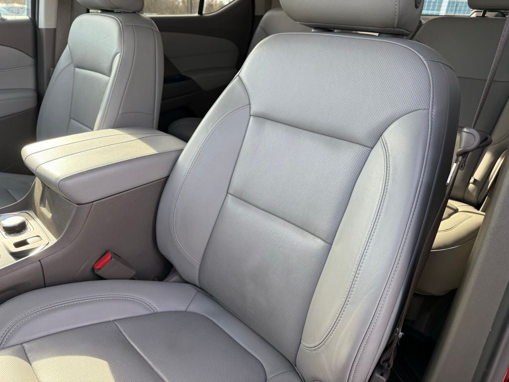 2021 Chevrolet Traverse Premier