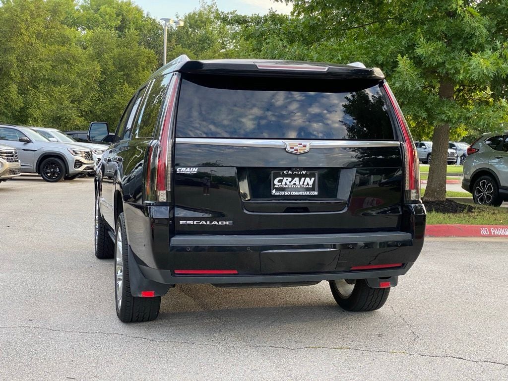 2020 Cadillac Escalade Platinum Edition