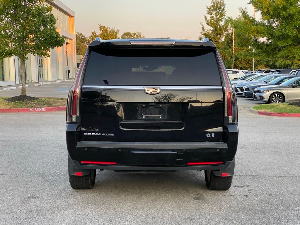 2020 Cadillac Escalade Platinum Edition