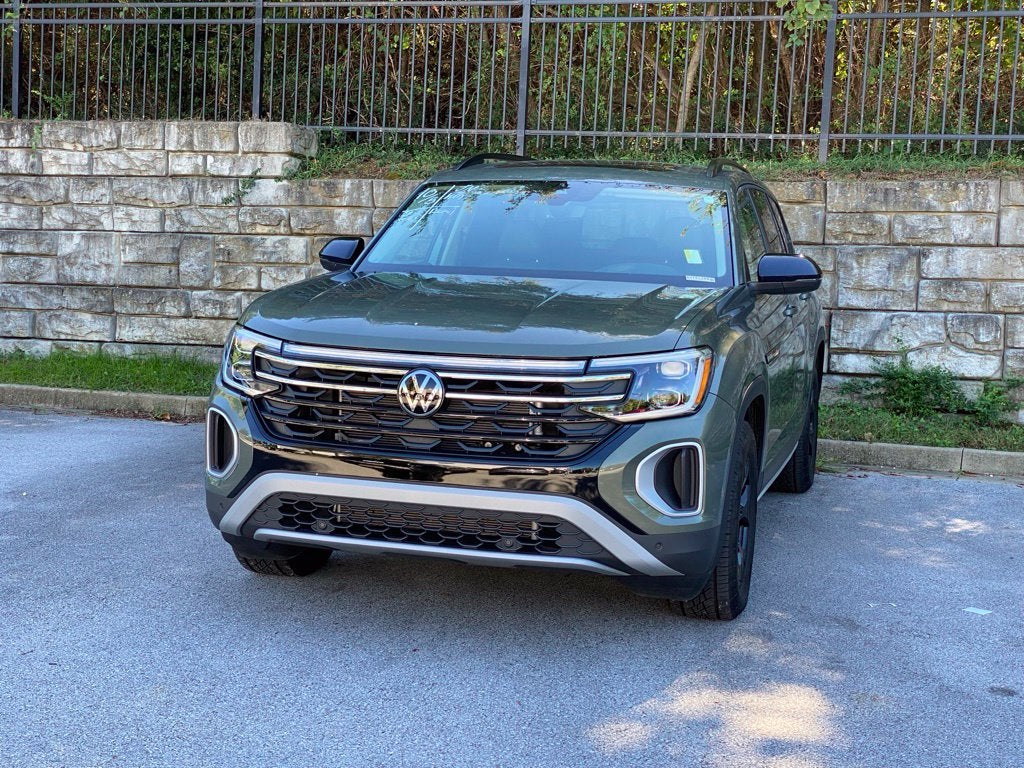 2025 Volkswagen Atlas 2.0T Peak Edition