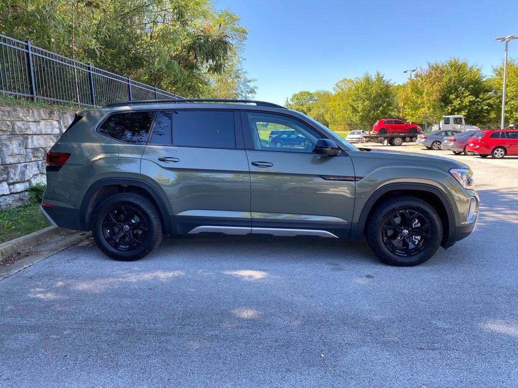 2025 Volkswagen Atlas 2.0T Peak Edition
