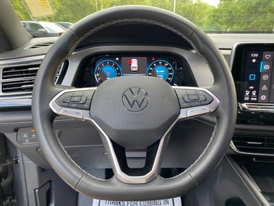 2025 Volkswagen Atlas Cross Sport 2.0T SE w/Technology