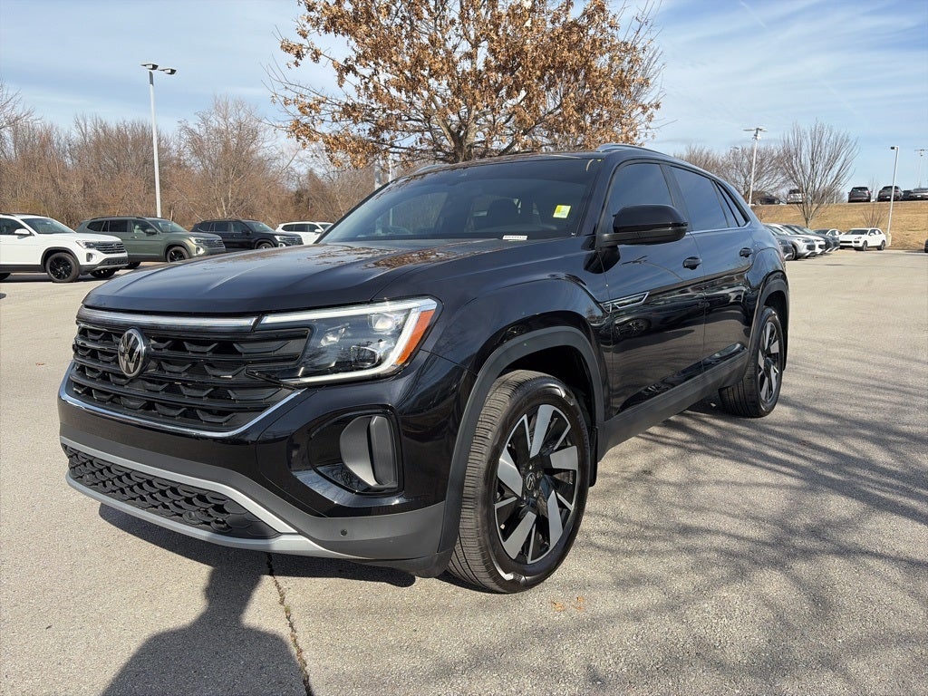 2025 Volkswagen Atlas Cross Sport 2.0T SE w/Technology