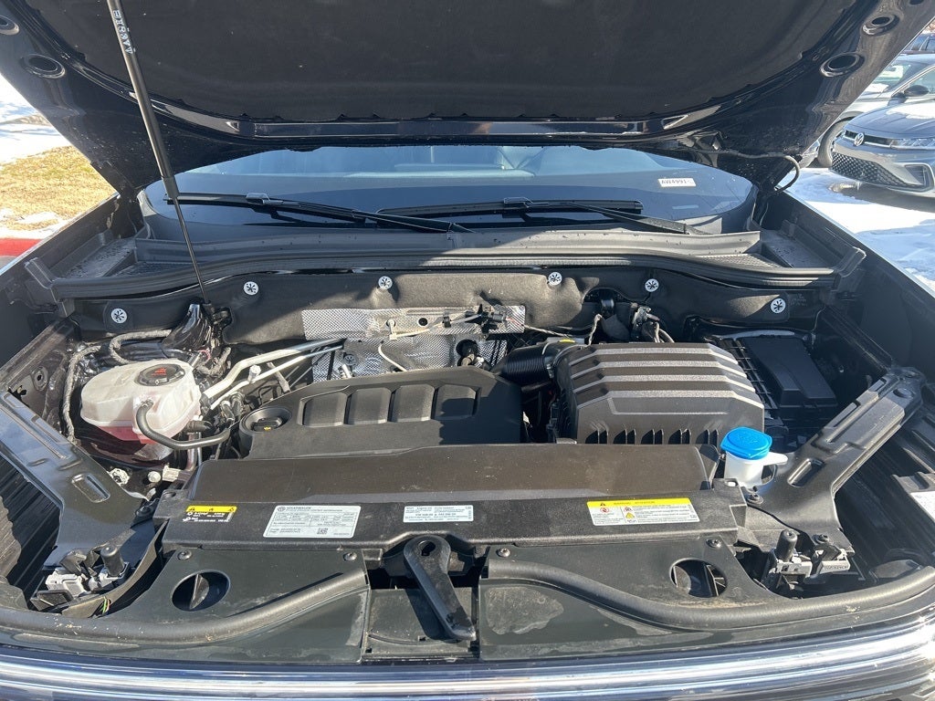 2025 Volkswagen Atlas Cross Sport 2.0T SE w/Technology