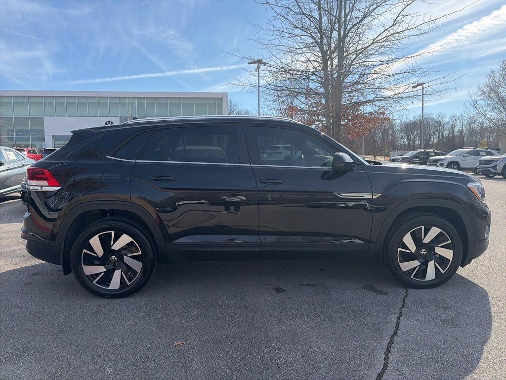 2025 Volkswagen Atlas Cross Sport 2.0T SE w/Technology