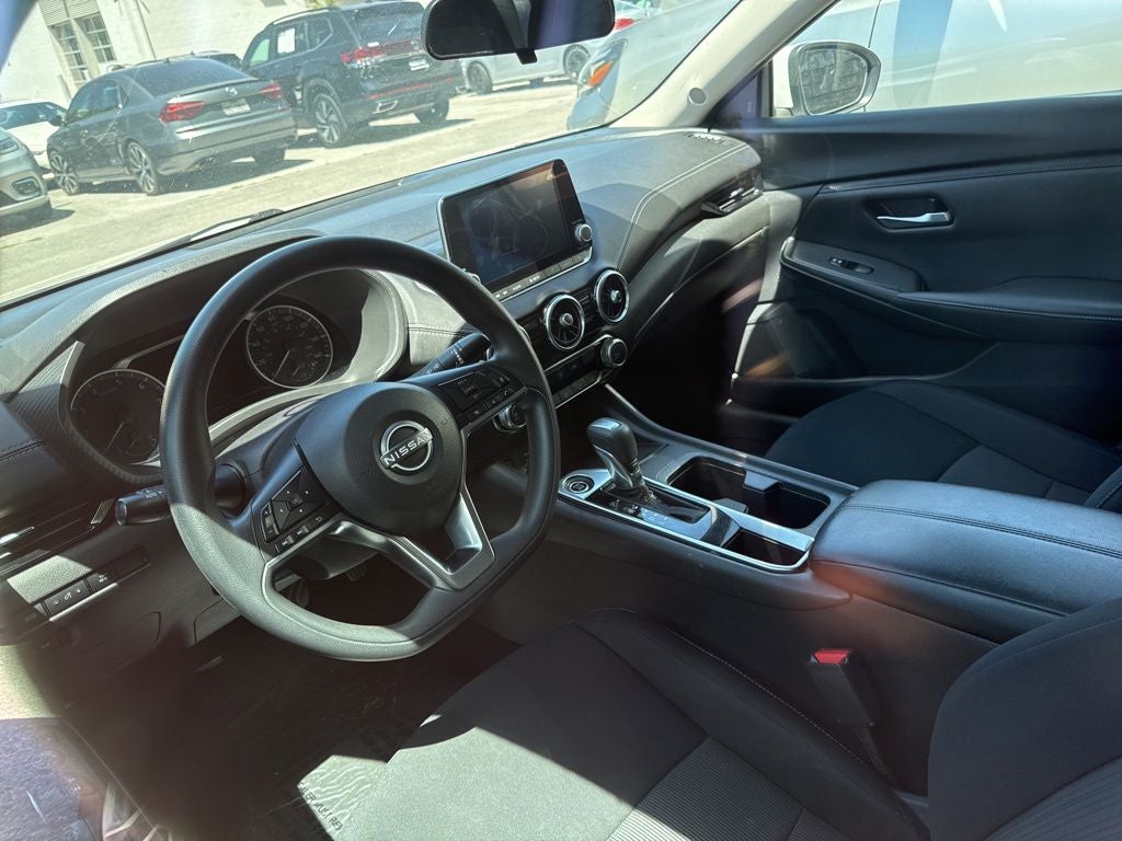 2024 Nissan Sentra SV APPLE CAR PLAY!! CLENA 1 OWNER CARFAX