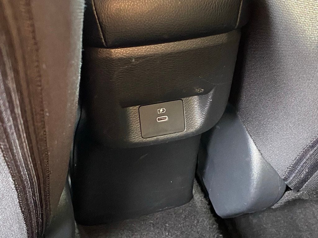 2024 Nissan Versa 1.6 SV CLEAN 1 OWNER CARFAX