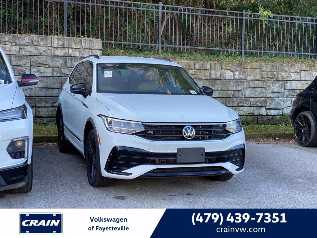2022 Volkswagen Tiguan 2.0T SE R-Line Black